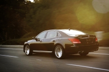 Hyundai Enus 2014 03